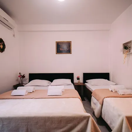 Hotel Skrapari Zhaban